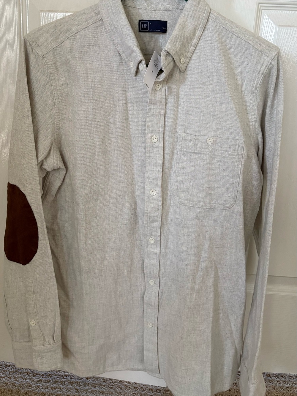 GAP Men’s Button-Down Shirt in Light Beige with Brown Elbow Patches